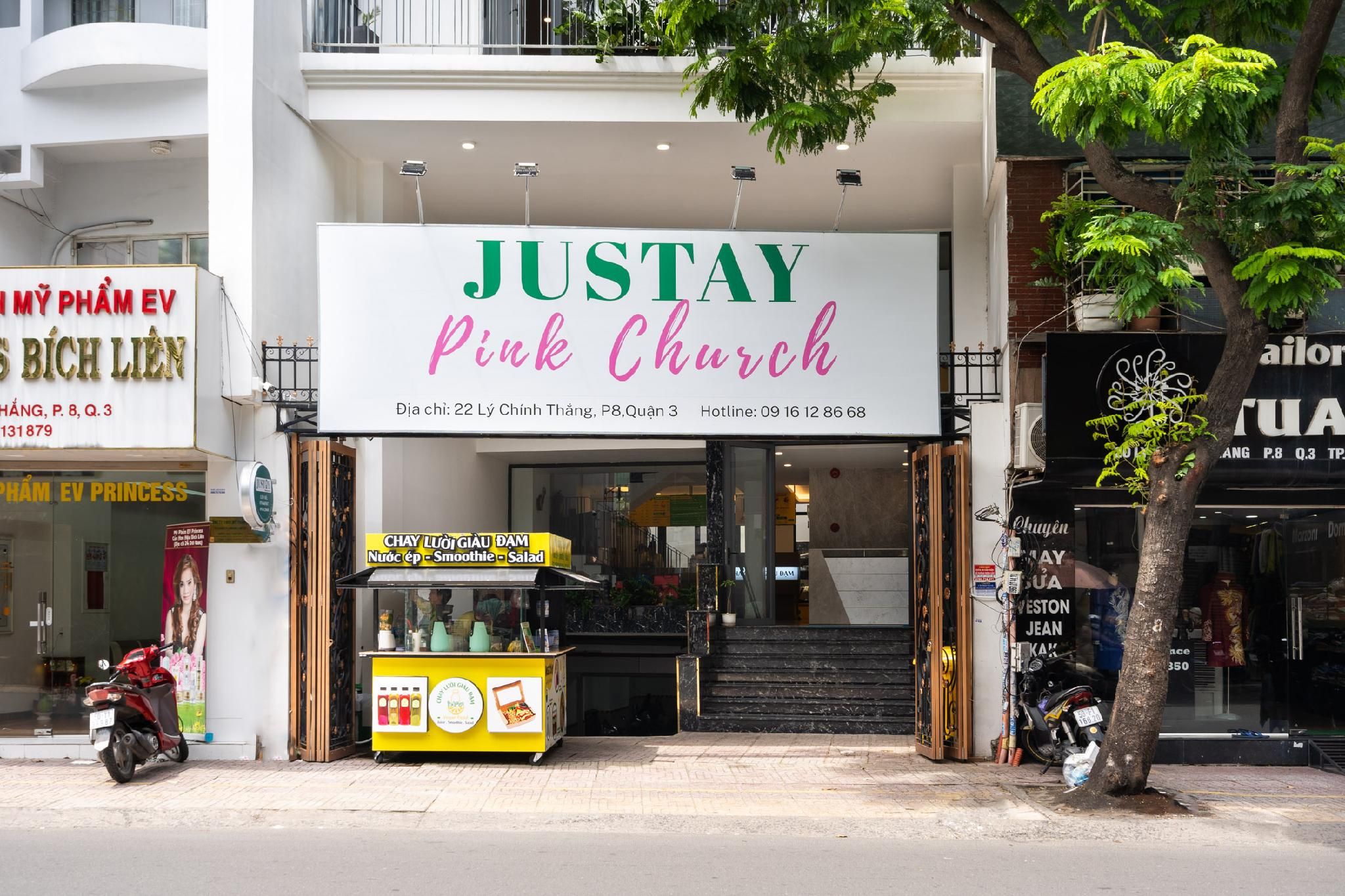 Review Justay Pink Church: Trải nghiệm lưu trú phong cách giữa lòng Sài Gòn cùng UHotel