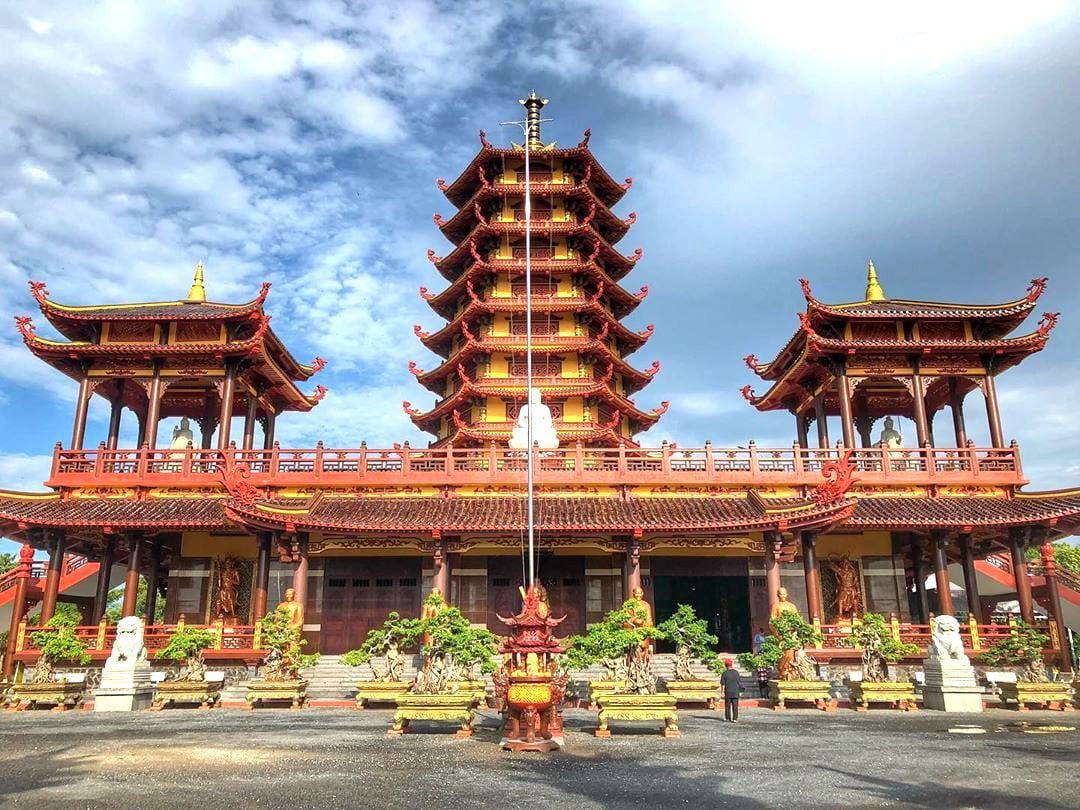 Top ngôi chùa nổi tiếng ở Hồ Chí Minh: siêu chi tiết từ A–Z cho chuyến hành hương đáng nhớ