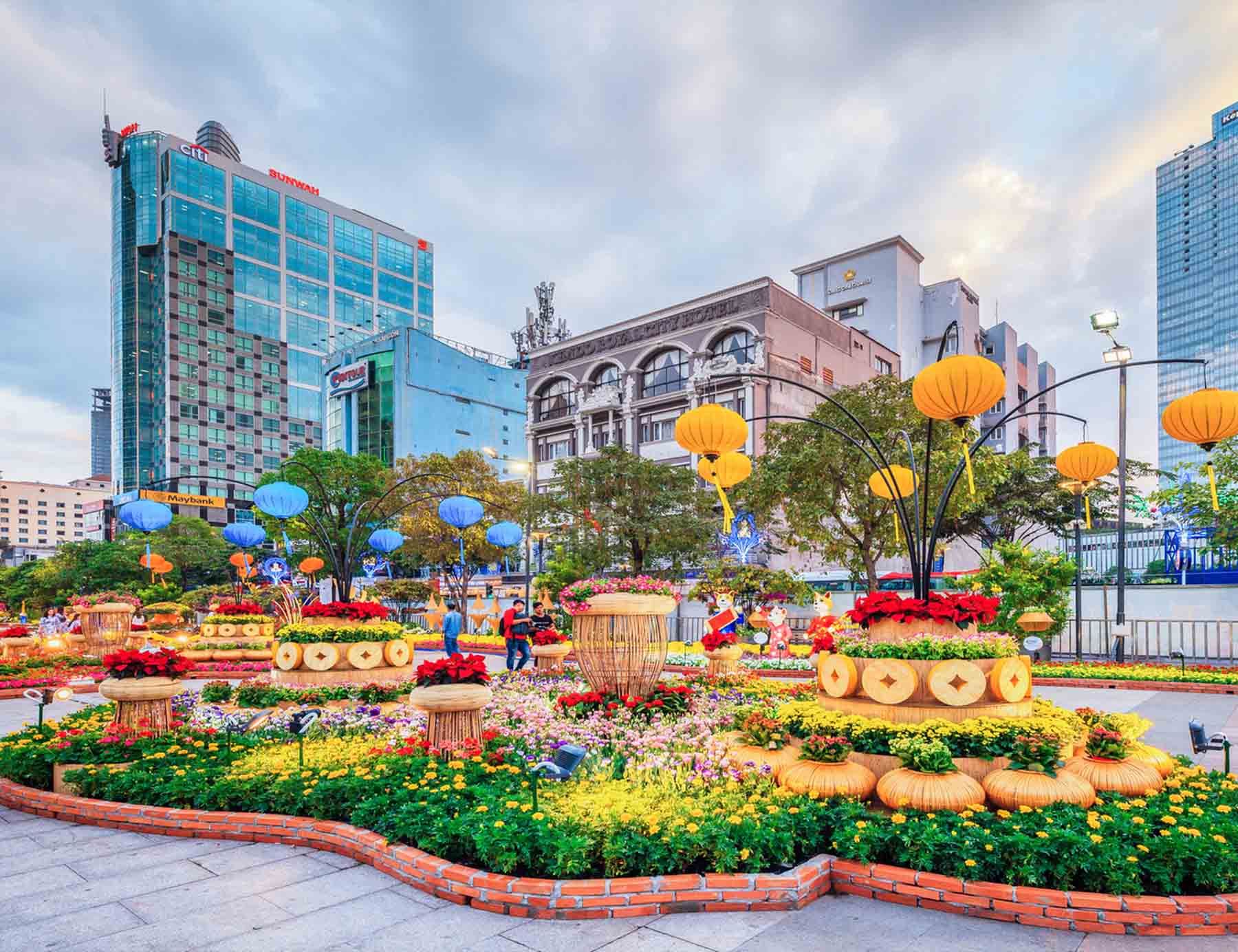 Du lịch Hồ Chí Minh vào dịp Tết Nguyên Đán: kinh nghiệm siêu chi tiết từ A-Z dành cho tín đồ du lịch tự túc