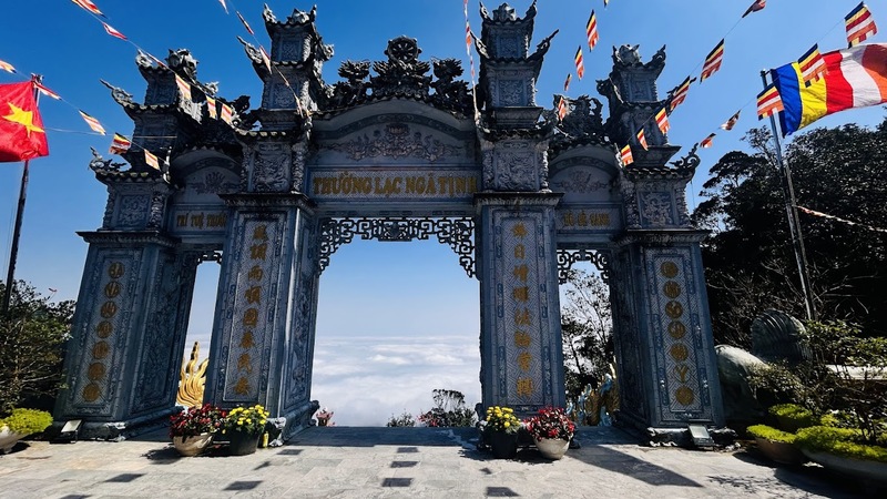 Chùa Linh Ứng Đà Nẵng có gì đặc biệt mà nhiều du khách muốn ghé ít nhất một lần