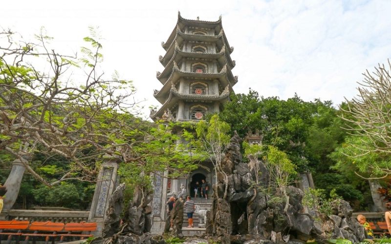 Chùa Non Nước Đà Nẵng có gì đặc biệt giữa quần thể Ngũ Hành Sơn