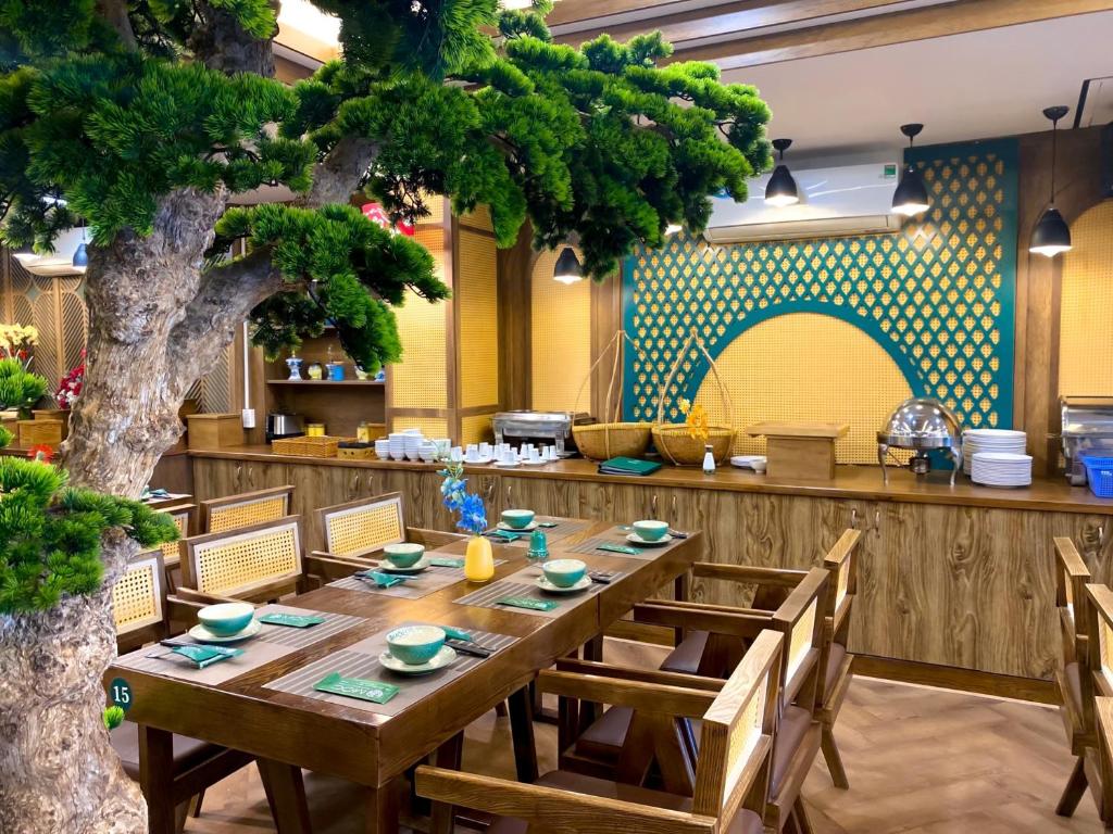 HAPPY LIFE GREEN HOTEL: Review phòng nghỉ, tiện ích và giá phòng tại TP.HCM