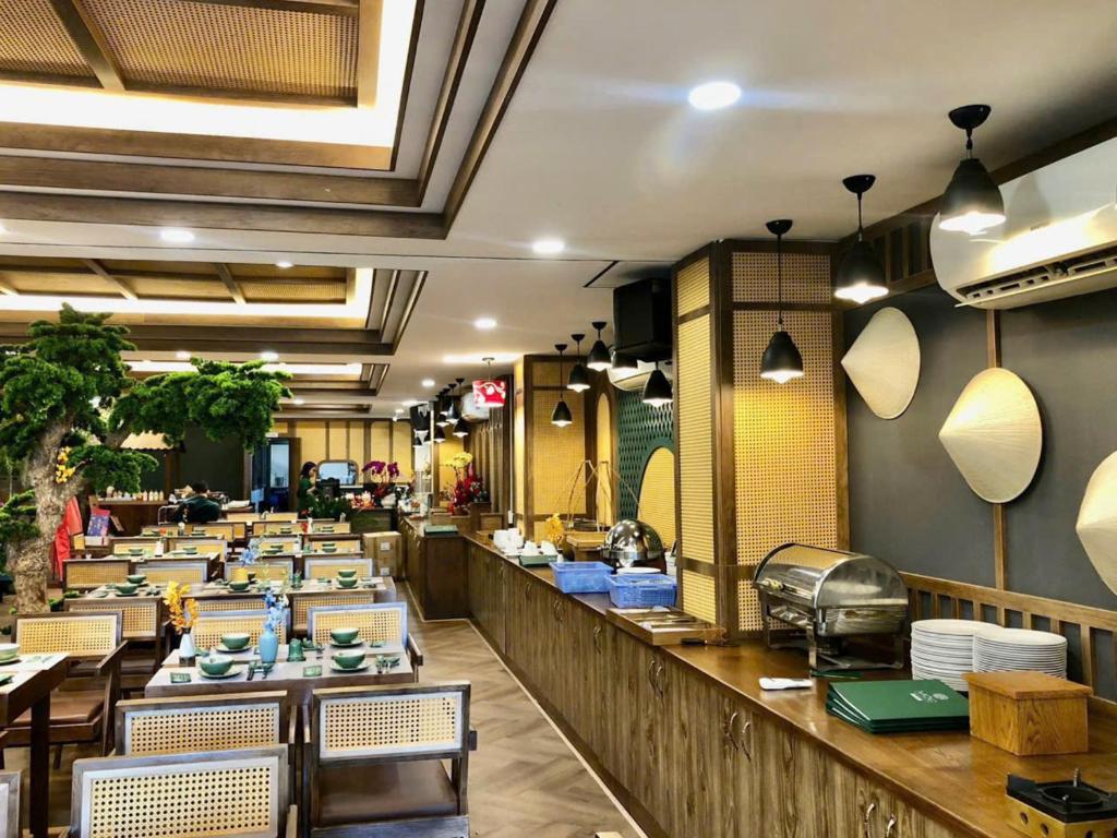 HAPPY LIFE GREEN HOTEL: Review phòng nghỉ, tiện ích và giá phòng tại TP.HCM
