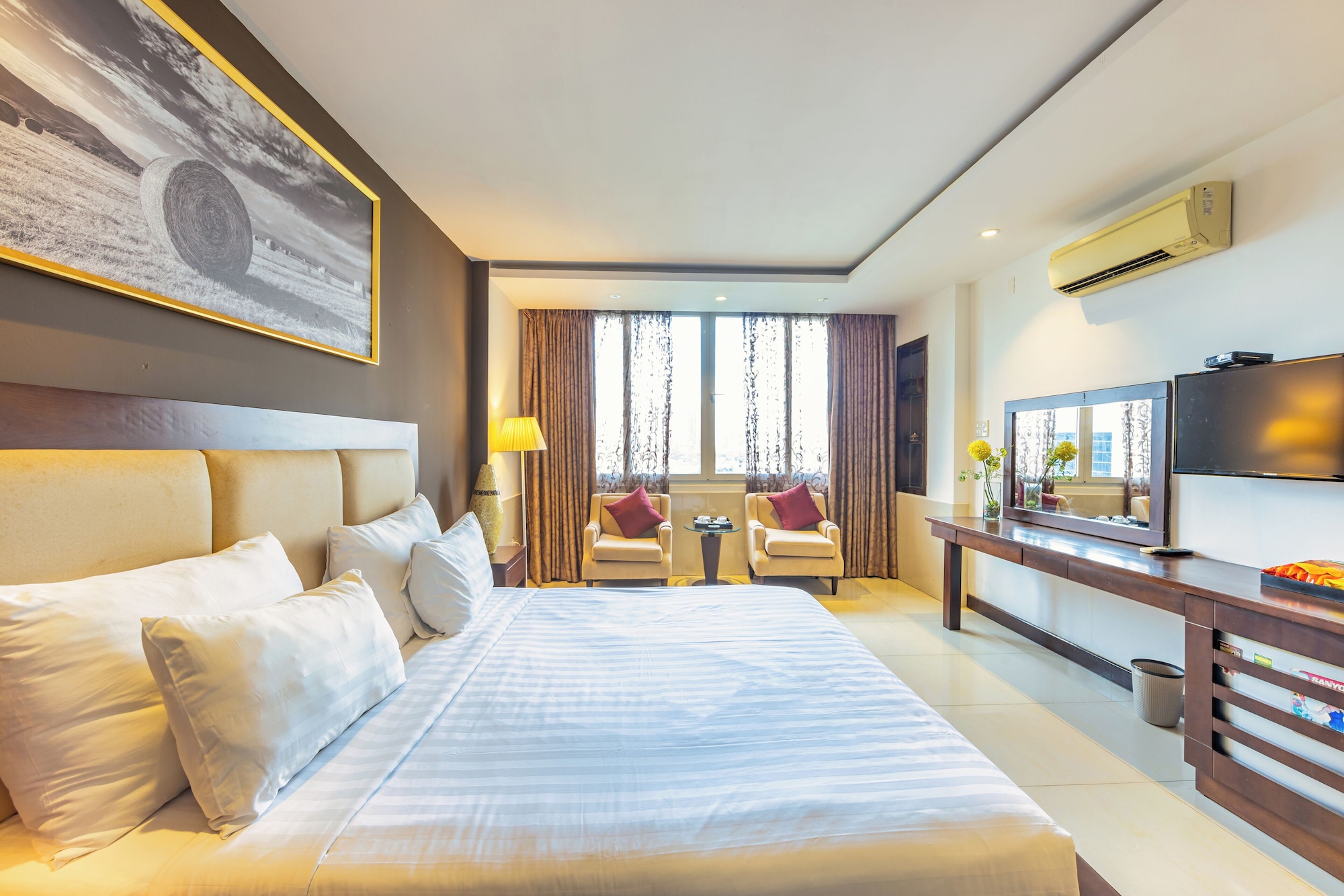 Khách sạn The Noble Swan Central Đồng Du: Review chi tiết phòng nghỉ, tiện ích và giá phòng